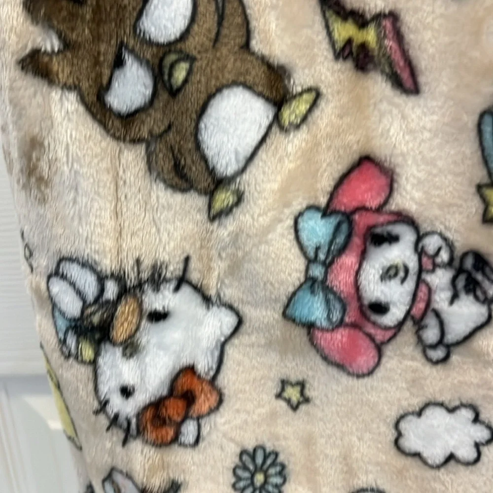 Hello Kitty and Friends throw blanket